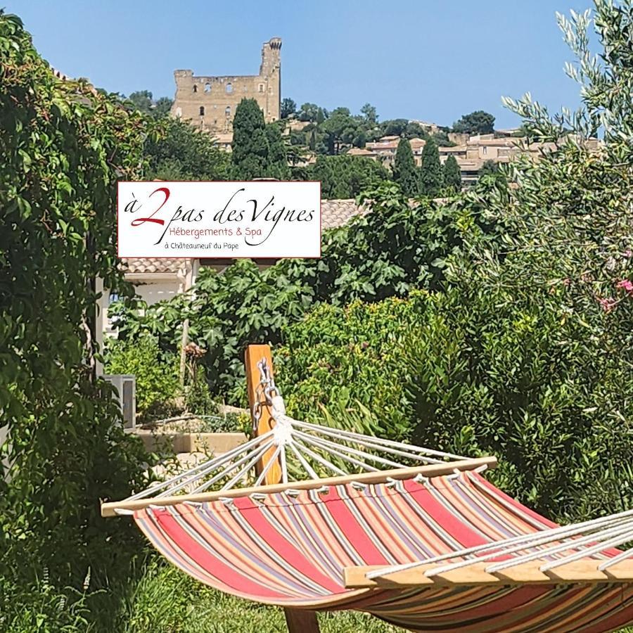 A 2 Pas Des Vignes, Hebergements Et Spa, Maison Numero 6, A Chateauneuf Du Pape Exterior photo